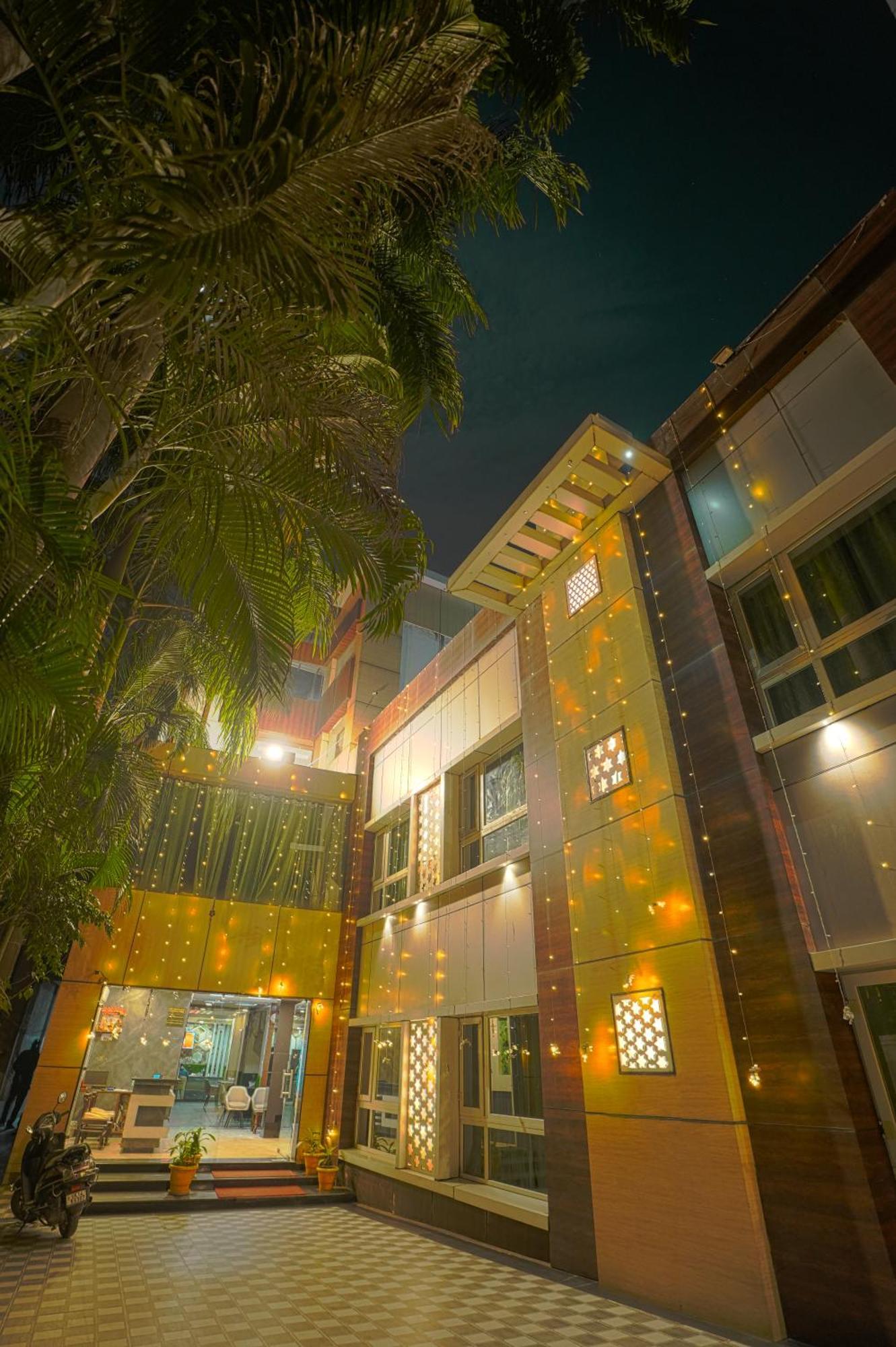 Hotel Q Saina S K Regency Rishīkesh Exterior foto