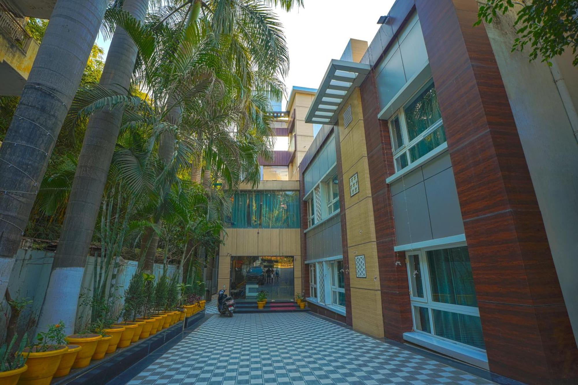 Hotel Q Saina S K Regency Rishīkesh Exterior foto